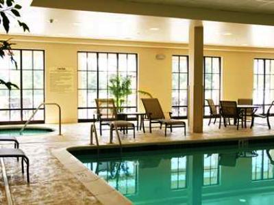 Hampton & Hotel Dobson