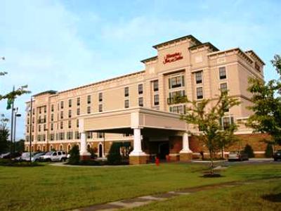 Hampton & Hotel Dobson
